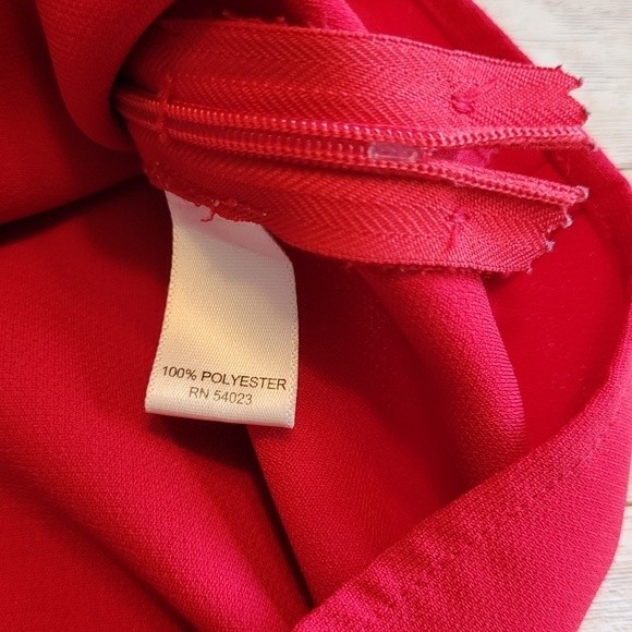 Banana Republic Keyhole Halter Top | Halter Top | Banana Republic Top - Picture 11 of 15